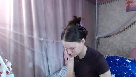 Snapshot of leila_bambi chatting on 03.25.26 leila_bambi online show from 03.25.26