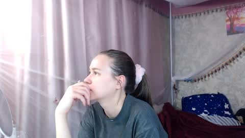 Snapshot of leila_bambi chatting on 04.22.26 leila_bambi online show from 04.22.26
