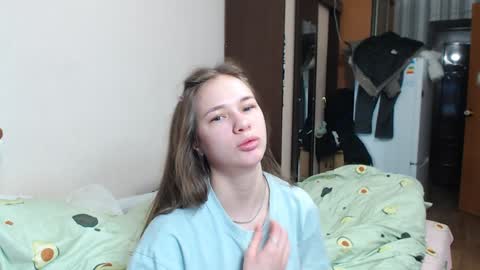 leila_bambi_ online show from 12.31.24