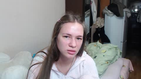 leila_bambi_ online show from 01.12.25