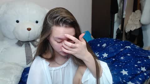 leila_bambi_ online show from 01.27.25