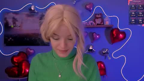 Snapshot of leila_viper_ chatting on 02.15.26 leila_viper_ online show from 02.15.26