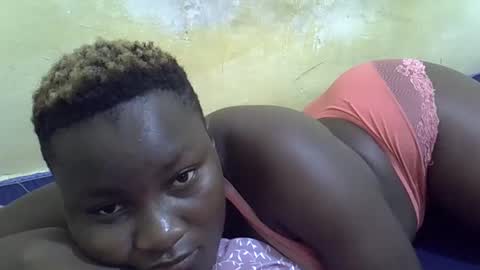 leilah_cute19 online show from 03.10.26