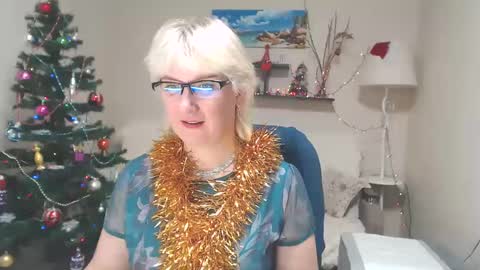 Leila Kinky online show from 12.29.24