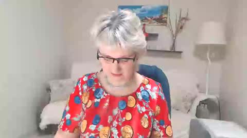 Leila Kinky online show from 02.14.25