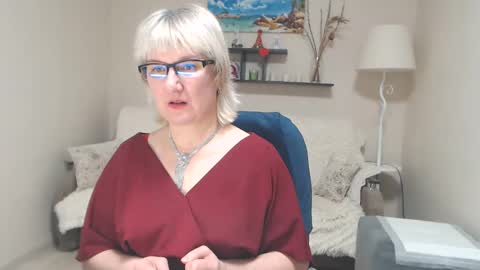 Leila Kinky online show from 02.17.25