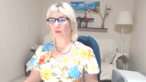 Leila Kinky online show from 02.25.25