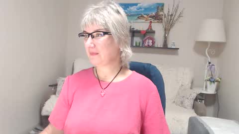 Leila Kinky online show from 10.15.25