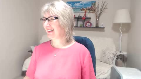 Leila Kinky online show from 02.06.26