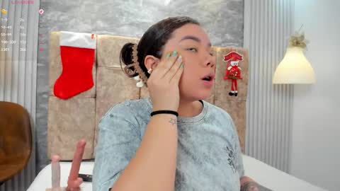 leilapons online show from 12.04.25