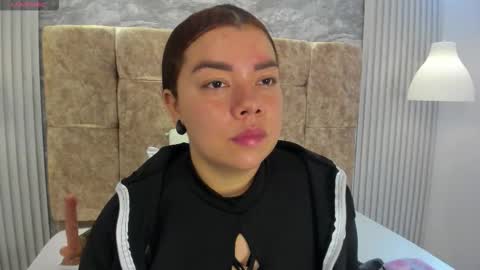 leilapons online show from 01.18.26