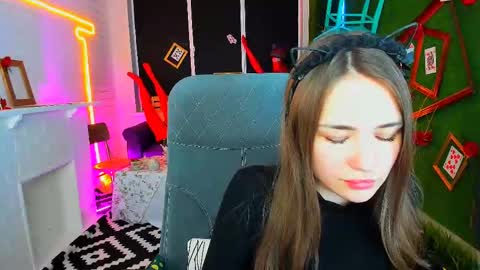 Leila Rai online show from 01.23.25