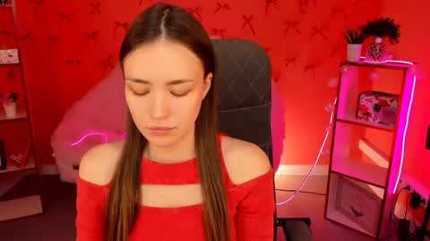 Snapshot of leilarai chatting on 04.27.26 Leila Rai online show from 04.27.26