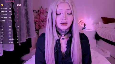 Snapshot of lein_bone chatting on 02.19.26 Lein online show from 02.19.26