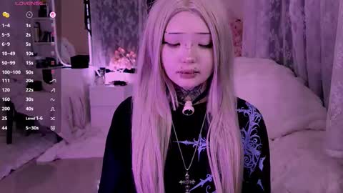 Snapshot of lein_bone chatting on 03.26.26 Lein online show from 03.26.26