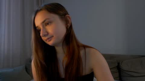 Snapshot of lelia_vibe chatting on 06.04.26 Lelia online show from 06.04.26