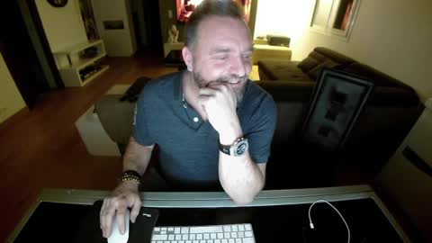 Ange online show from 12.26.24