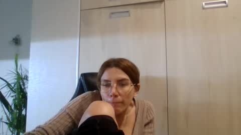 lena6122000 online show from 10.16.25