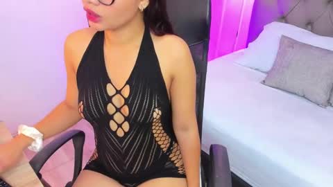 L E N A online show from 09.23.25