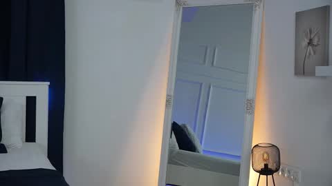 Lena online show from 10.17.25