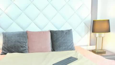 Snapshot of lenalaurent chatting on 10.14.25 lena laurent online show from 10.14.25