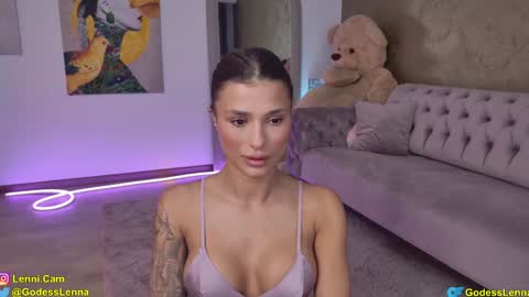 Lenna Goddess online show from 11.15.25