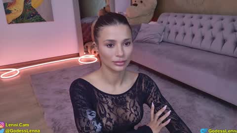 Lenna Goddess online show from 11.20.25