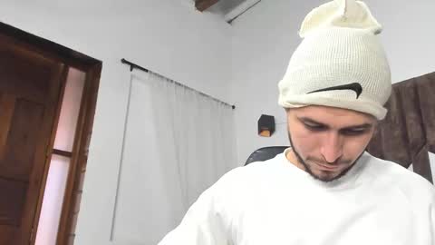 Snapshot of leo_carter1 chatting on 02.27.26 leo_carter1 online show from 02.27.26