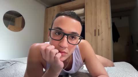 leo online show from 11.21.25