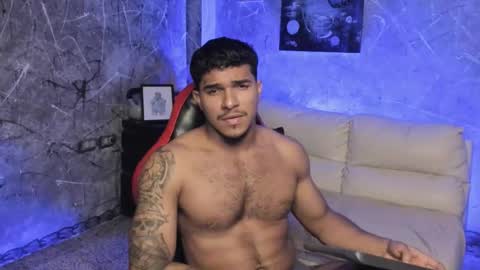 Leo independent model online show from 11.28.25