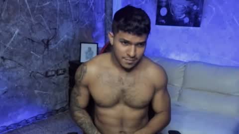 Leo independent model online show from 02.20.26