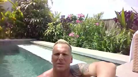 TheBigLeo online show from 10.28.25