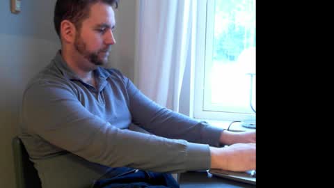 Snapshot of leofromsweden chatting on 02.21.25 Leofromsweden online show from 02.21.25