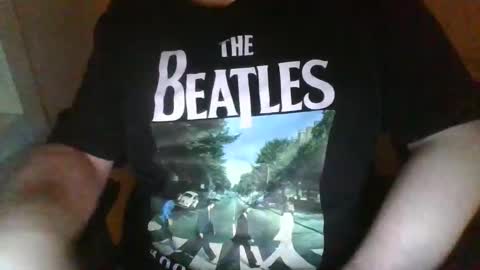 Snapshot of leon7069 chatting on 10.10.25 Leon online show from 10.10.25