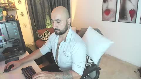 Leon online show from 01.13.25