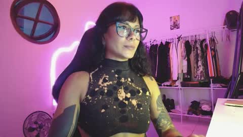 Snapshot of leona_moon13 chatting on 06.06.26 LeonaMoon online show from 06.06.26