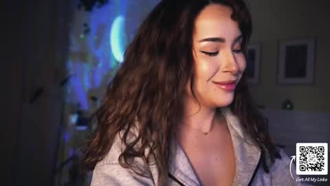 Snapshot of leonamell chatting on 02.24.25 Leo online show from 02.24.25