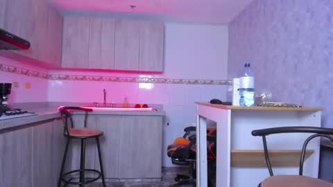 Snapshot of leonboom chatting on 01.18.26 Tom Rider online show from 01.18.26