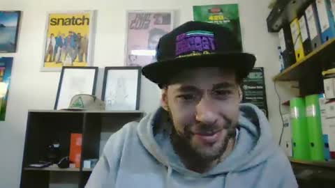 leonidascum online show from 02.17.26