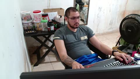 leonino231 online show from 10.10.25