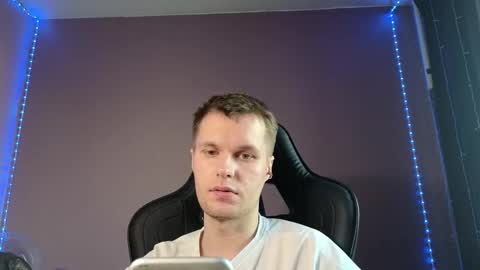 Leon online show from 03.06.25