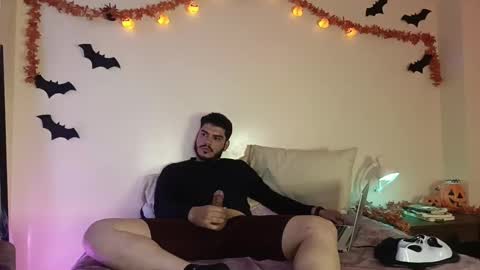 Snapshot of leosroom chatting on 10.16.25 Leo online show from 10.16.25