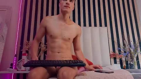 Snapshot of leotease chatting on 05.16.26 leotease online show from 05.16.26
