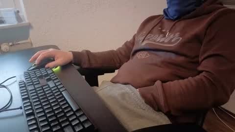 Leroy online show from 11.20.25