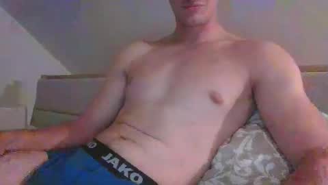 Snapshot of lesbianunicorn1 chatting on 09.11.25 lesbianunicorn1 online show from 09.11.25