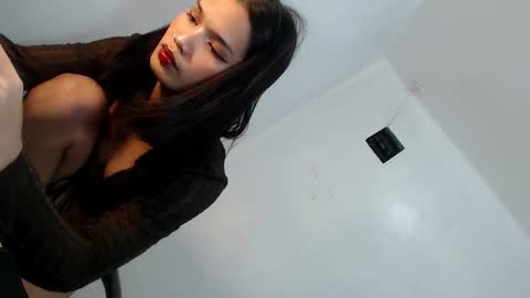 Snapshot of lesi_trisha chatting on 12.09.24 Trisha18 online show from 12.09.24