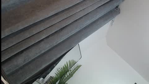 Snapshot of lesi_trisha chatting on 02.02.25 Trisha18 online show from 02.02.25