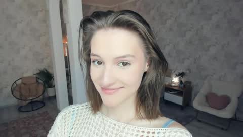 Snapshot of lesigrace chatting on 06.07.26 Sanem online show from 06.07.26