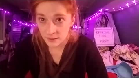 Snapshot of lesleygumgrass chatting on 02.12.25 LesleyGumGrass- The Boring Trans girl online show from 02.12.25