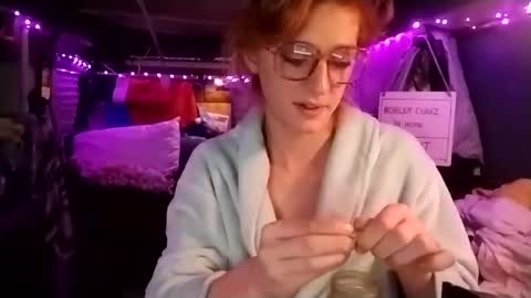 Snapshot of lesleygumgrass chatting on 02.23.25 LesleyGumGrass- The Boring Trans girl online show from 02.23.25